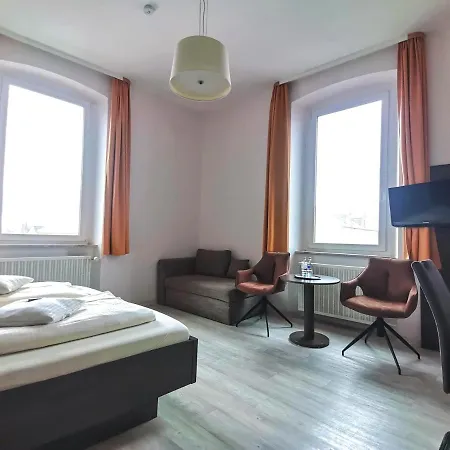 Hotel Kitzinger Hof An Der B8 3*
