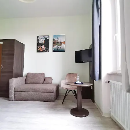 Kitzinger Hof An Der B8 Hotel 3*