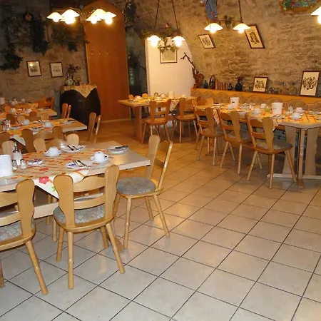 Kitzinger Hof An Der B8 ホテル